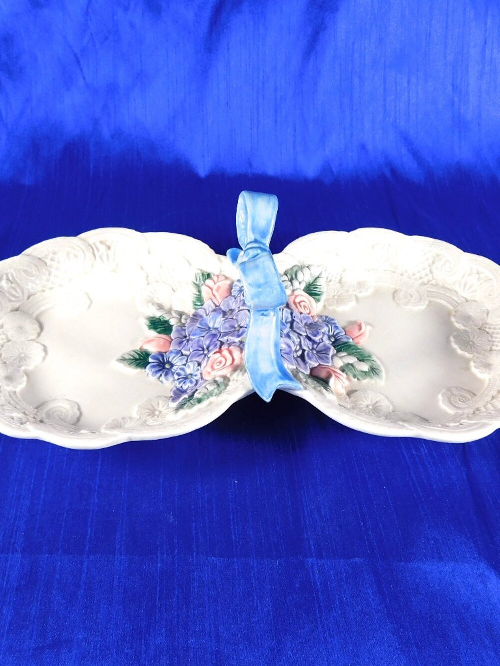 Fitz and Floyd Double Serving Dish with Blue Ribbon Handle # 27943